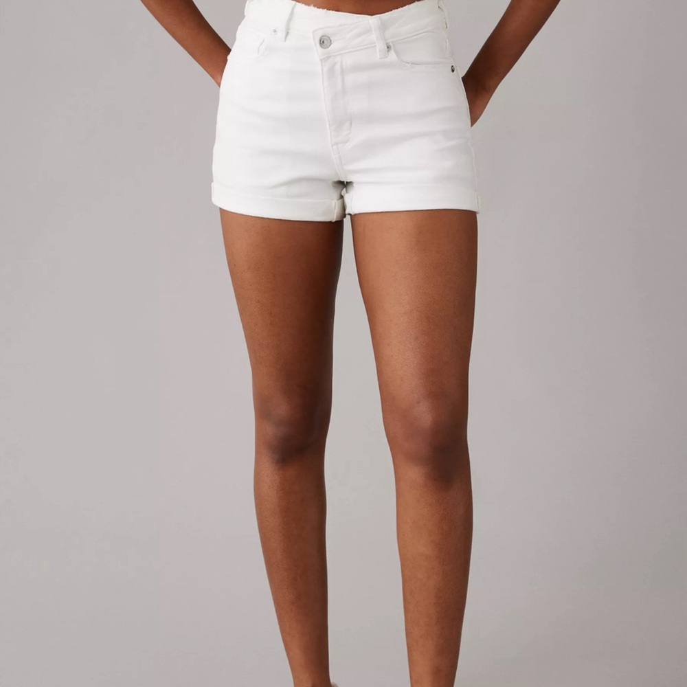 American Eagle V waist White Denim Shorts